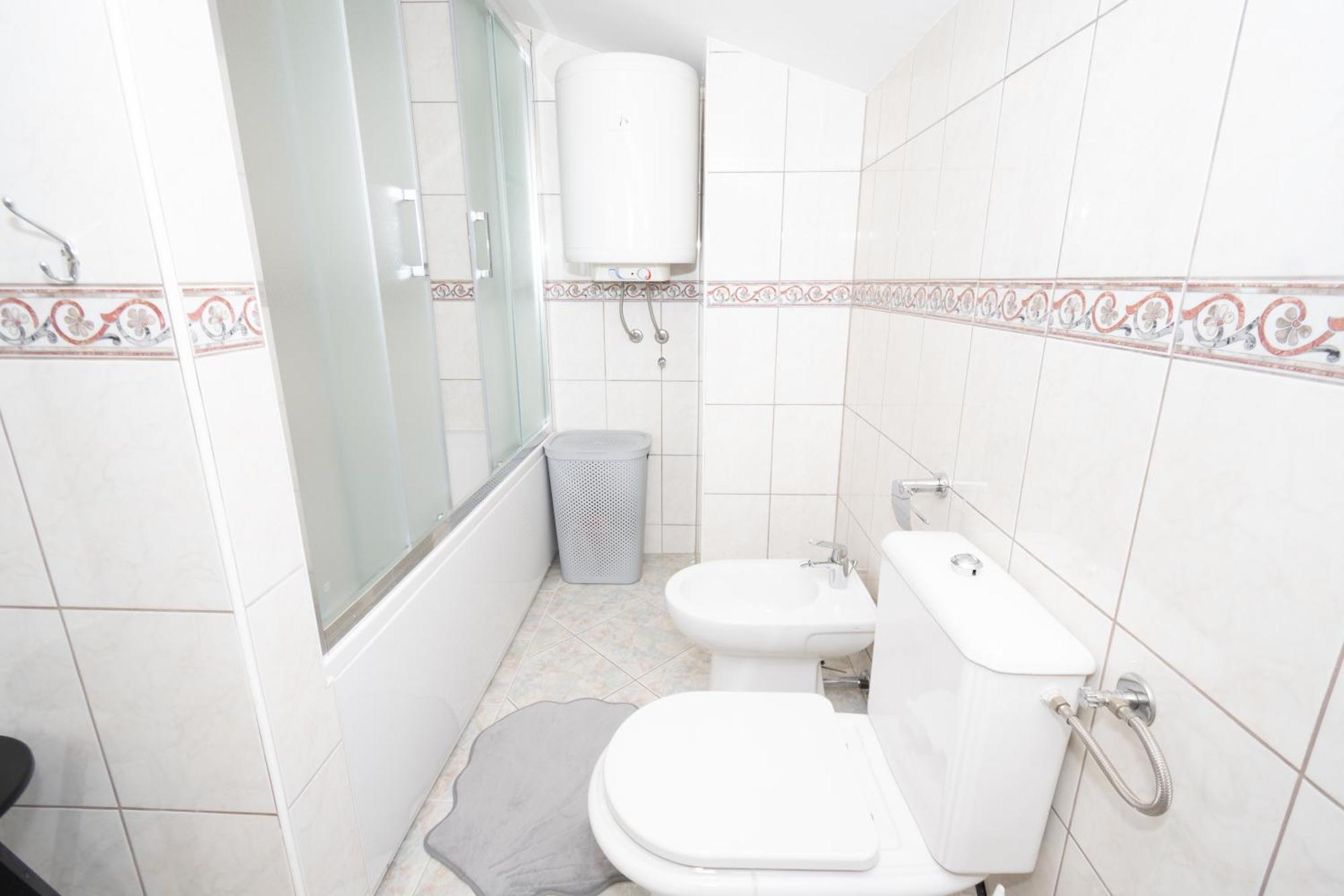 Spacious Villa For 10 With A Big Private Pool Trilj Luaran gambar